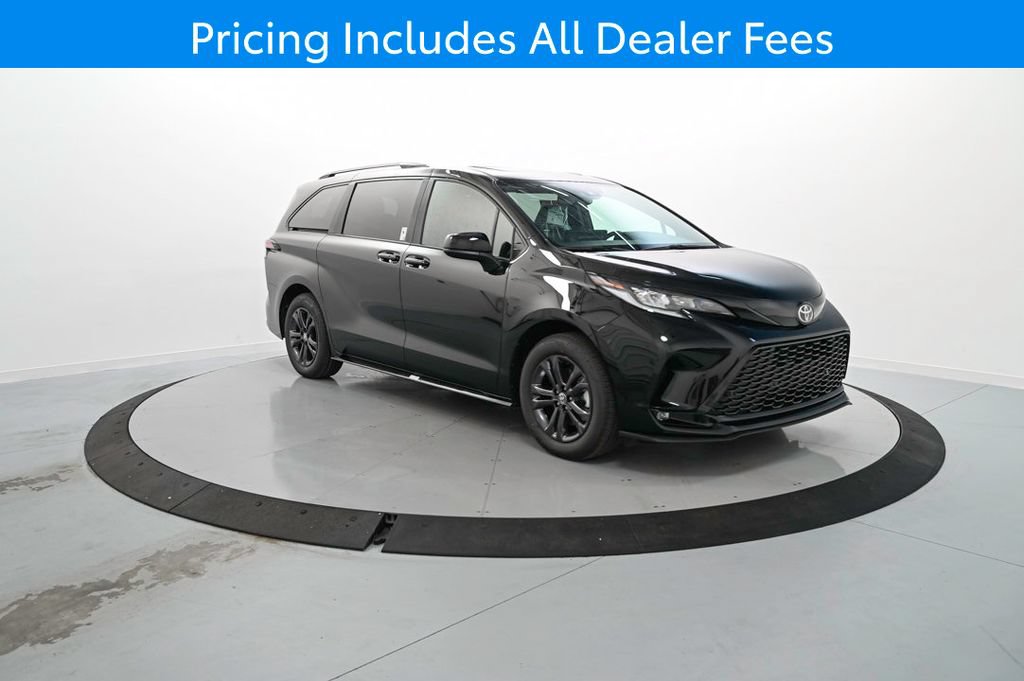 New 2026 Toyota Sienna XSE AWD/4WD image 3