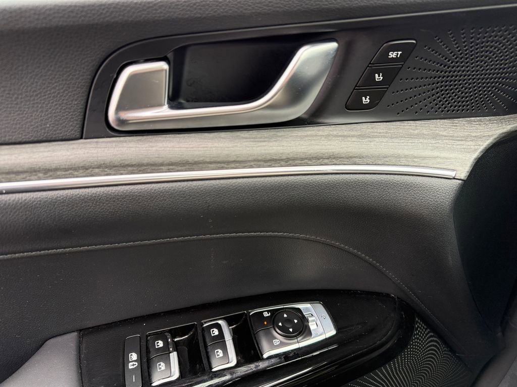 Used 2025 Kia K5 EX image 20