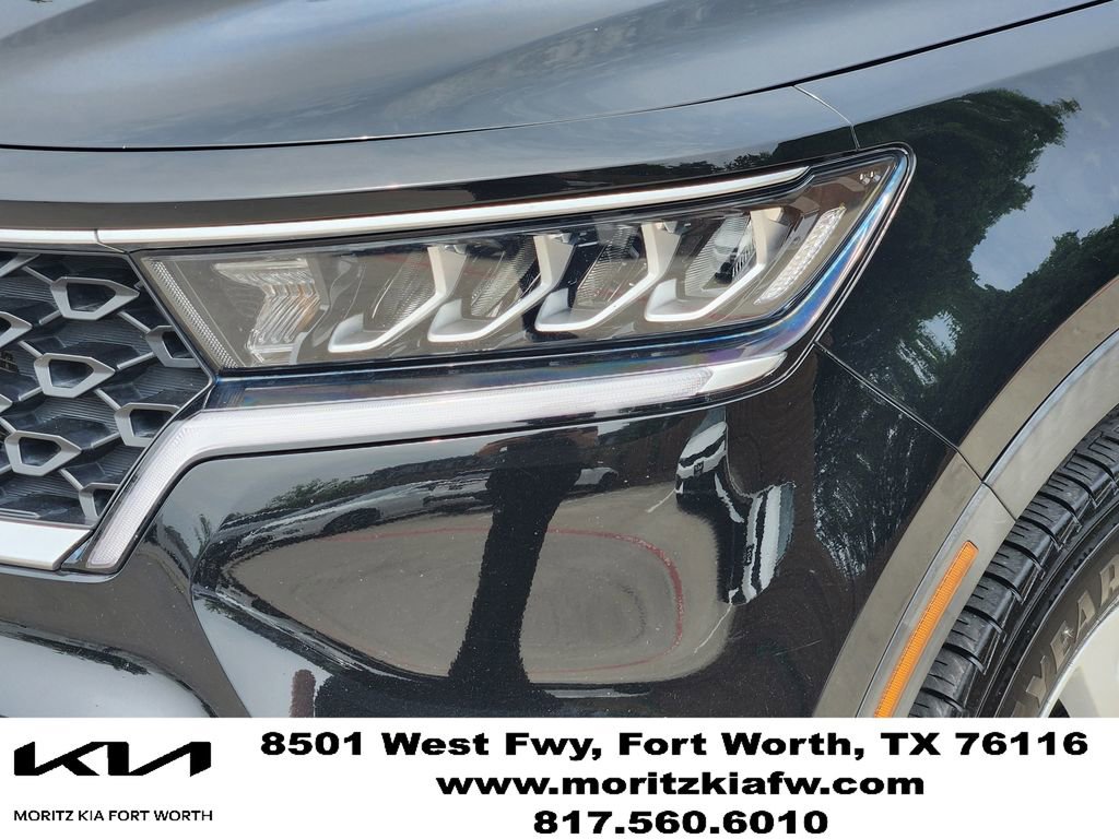 Used 2023 Kia Sorento LX FWD image 7