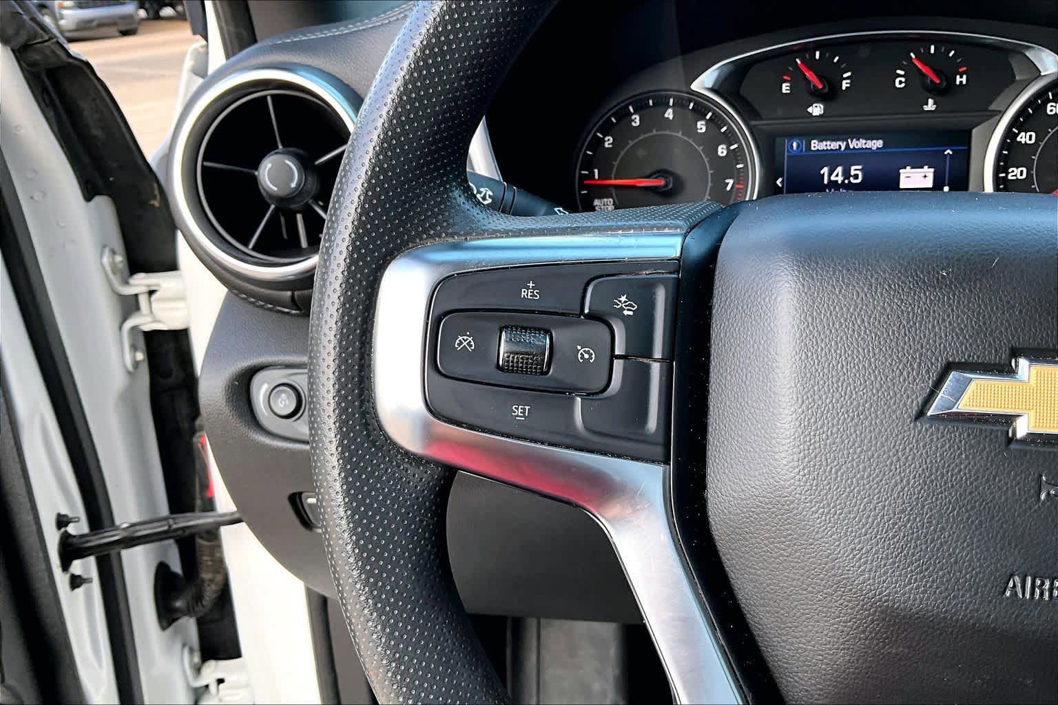 Used 2021 Chevrolet Blazer LT FWD image 23
