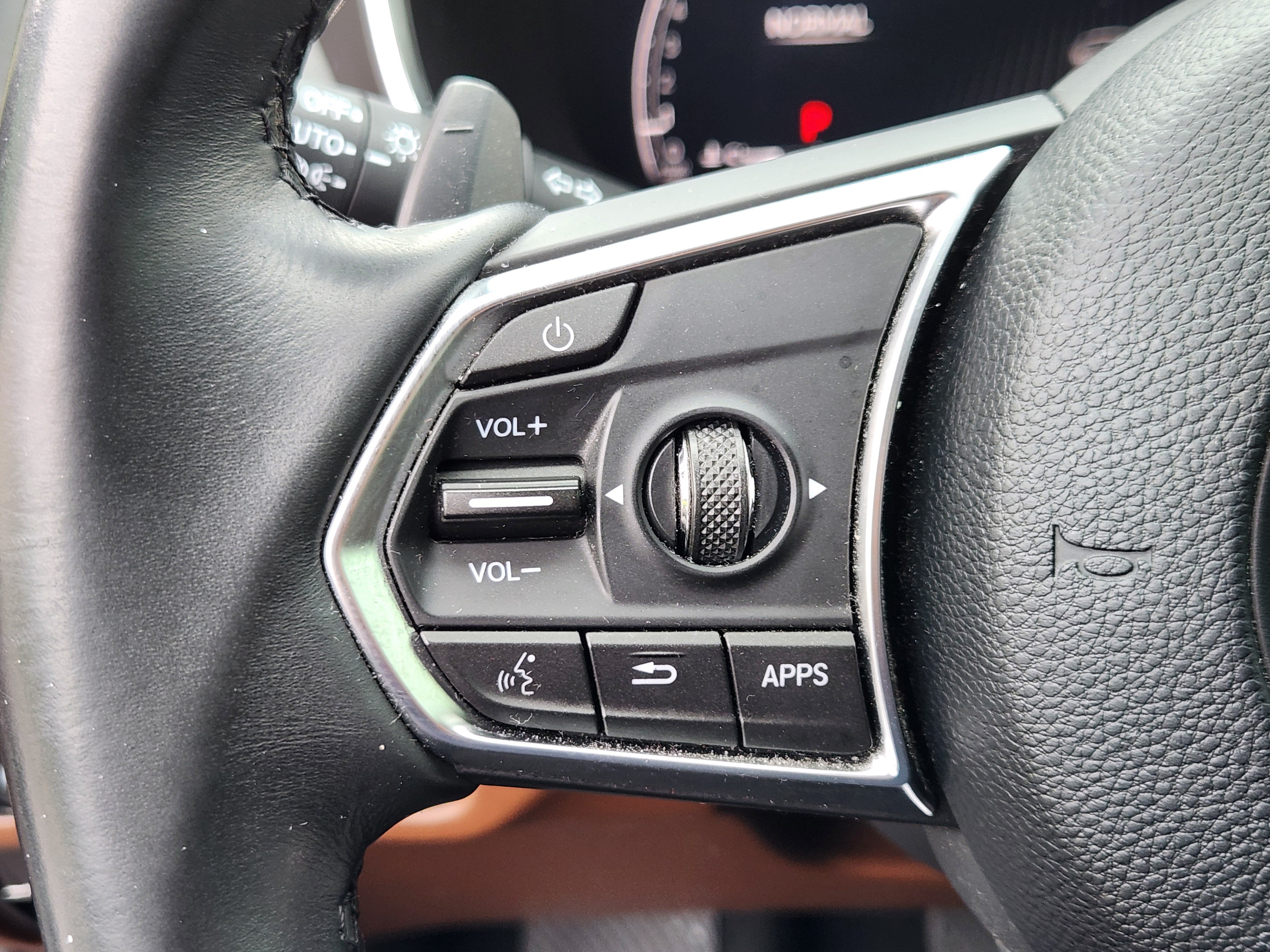 Certified 2024 Acura MDX w/ Technology Package AWD/4WD image 25