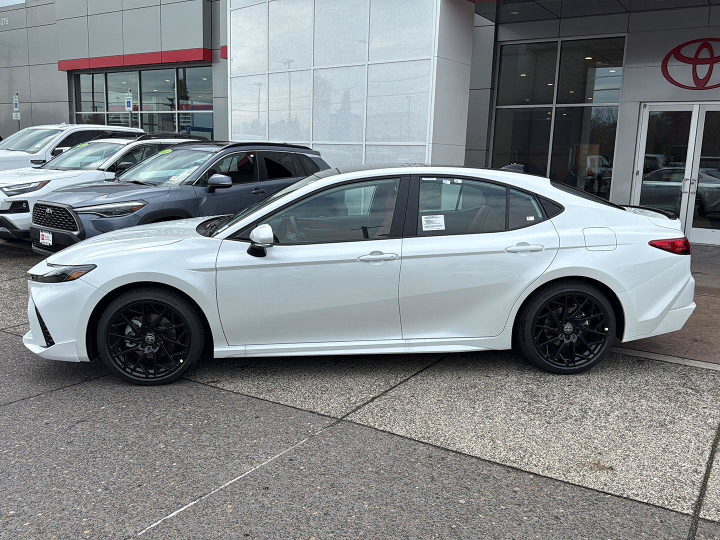 New 2026 Toyota Camry XSE w/ Premium Package AWD/4WD image 4