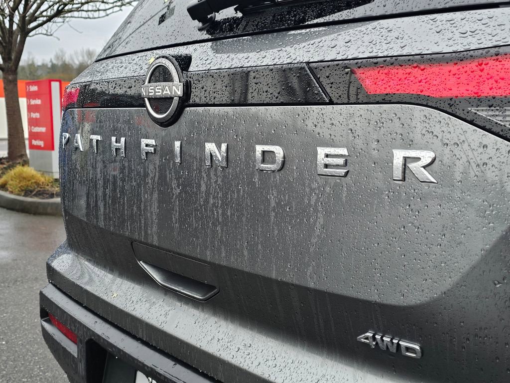 Certified 2025 Nissan Pathfinder SV AWD/4WD image 10