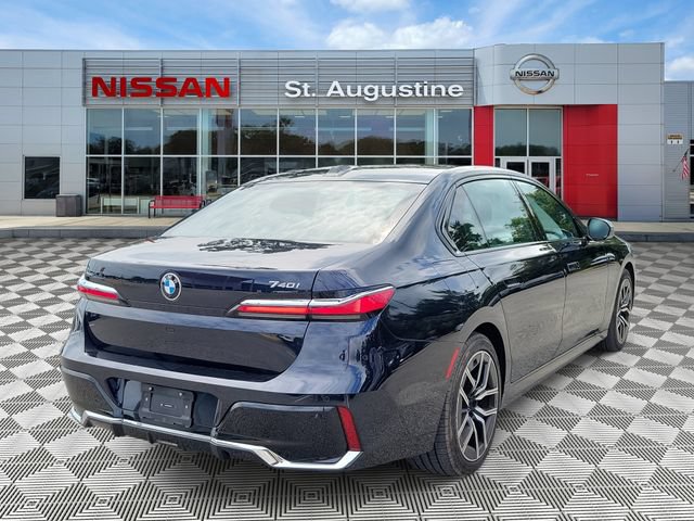 Used 2025 BMW 740i RWD image 2