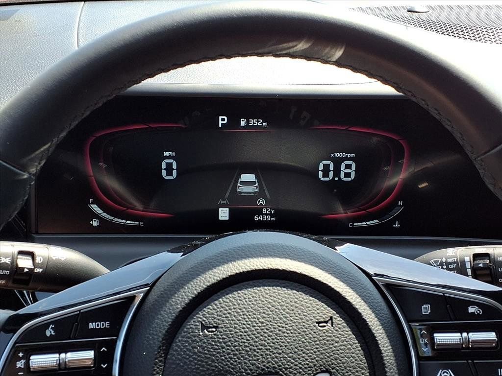 Used 2025 Kia Seltos S AWD/4WD image 18