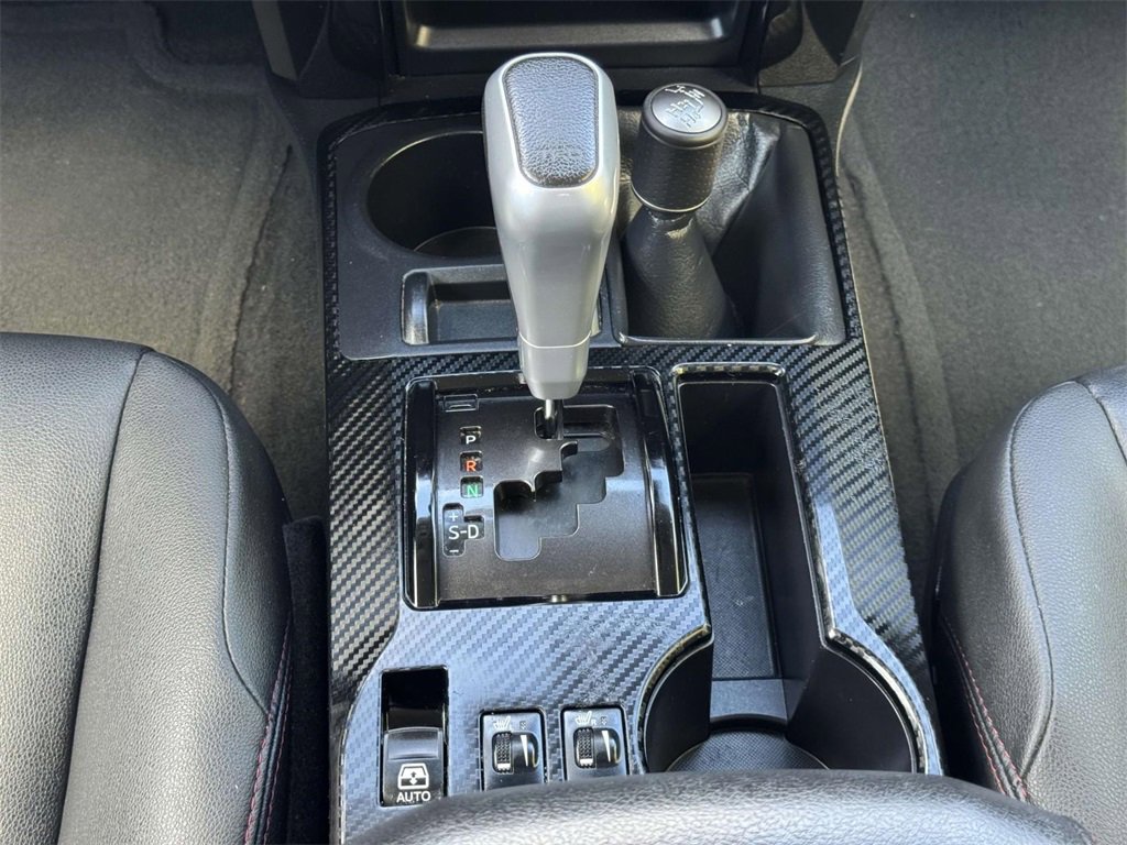 Used 2024 Toyota 4Runner TRD Off-Road Premium image 6