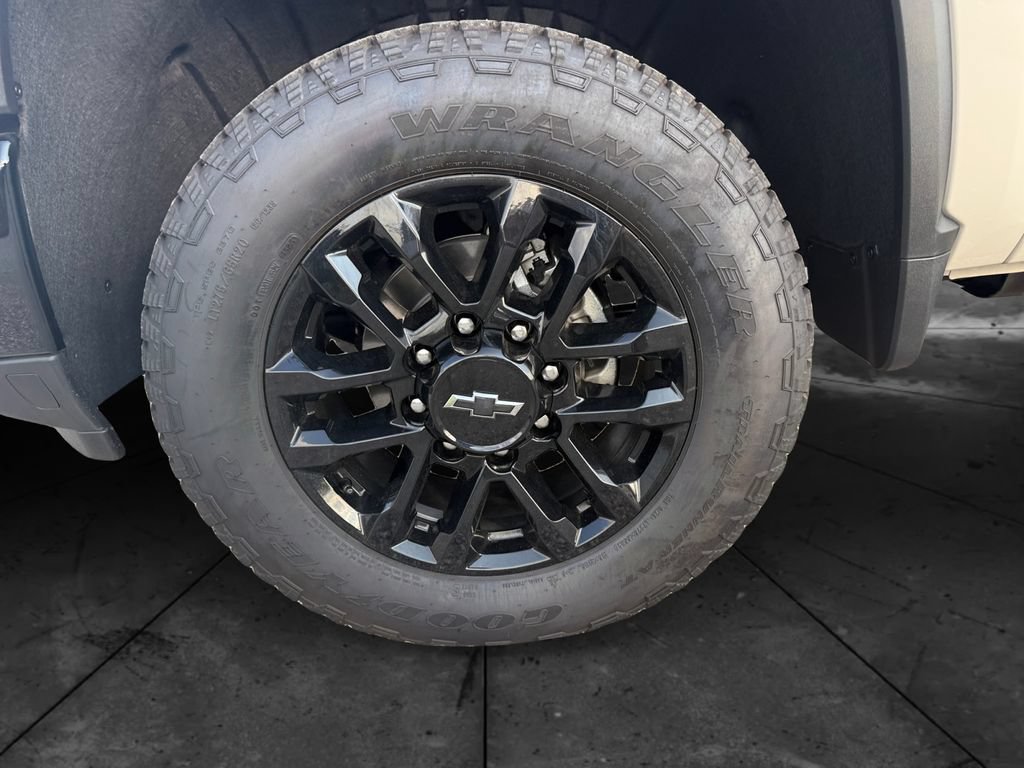 New 2026 Chevrolet Silverado 2500 Custom w/ Custom Value Package AWD/4WD image 14