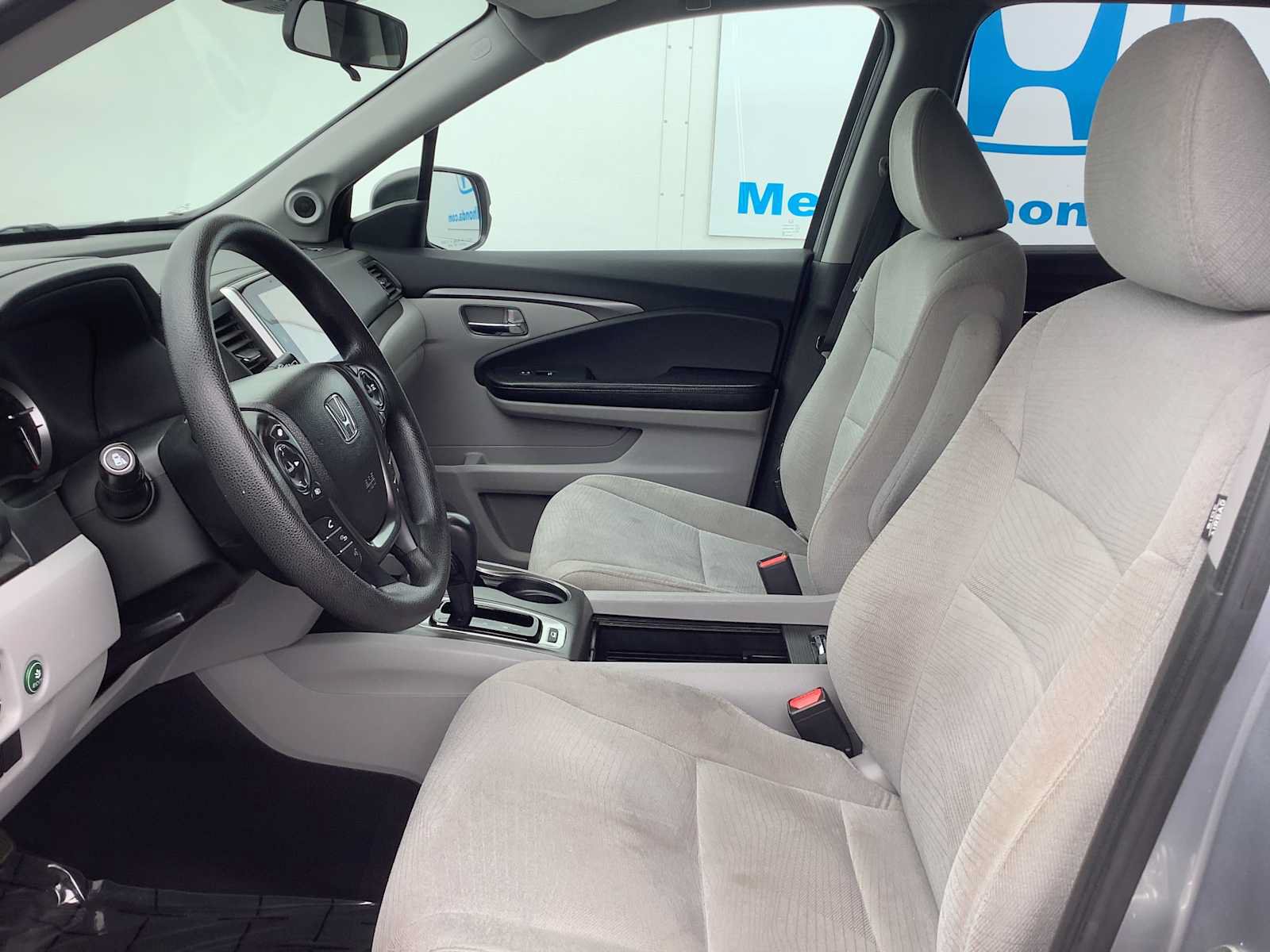 Used 2016 Honda Pilot EX image 2