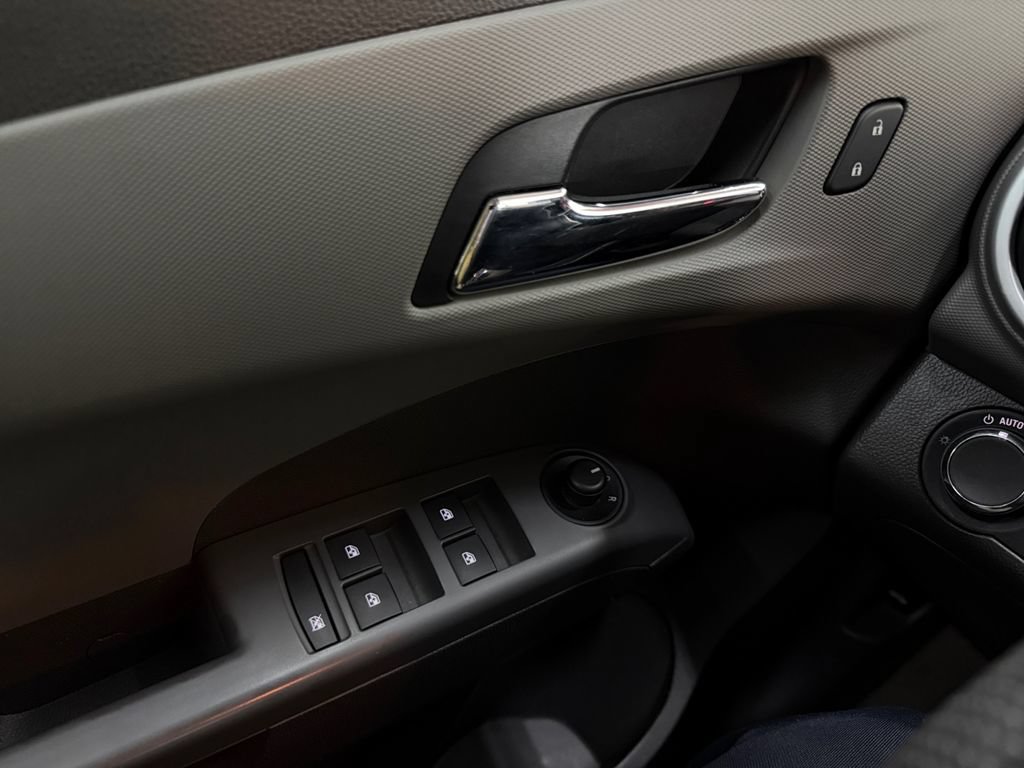 Used 2017 Chevrolet Sonic LT FWD image 11