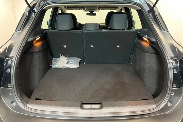 Certified 2025 Nissan Kicks S image 22