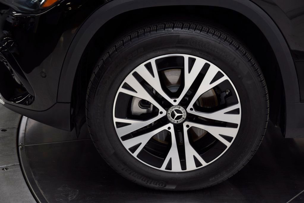 Certified 2025 Mercedes-Benz GLA 250 image 12