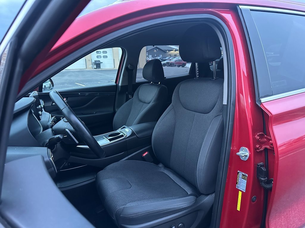 Used 2022 Hyundai Santa Fe SEL w/ Convenience Package image 14