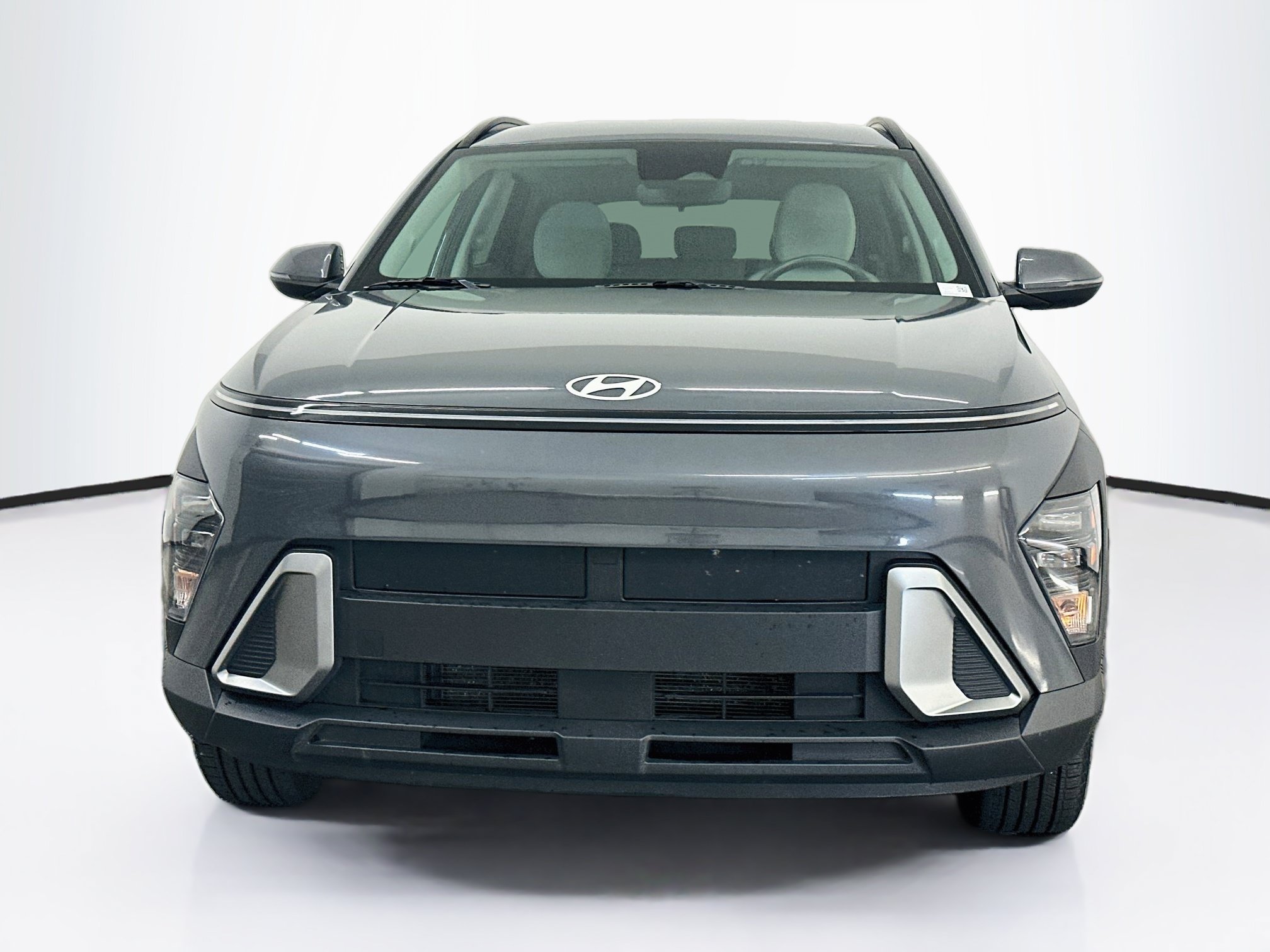 Used 2025 Hyundai Kona SEL AWD/4WD image 2