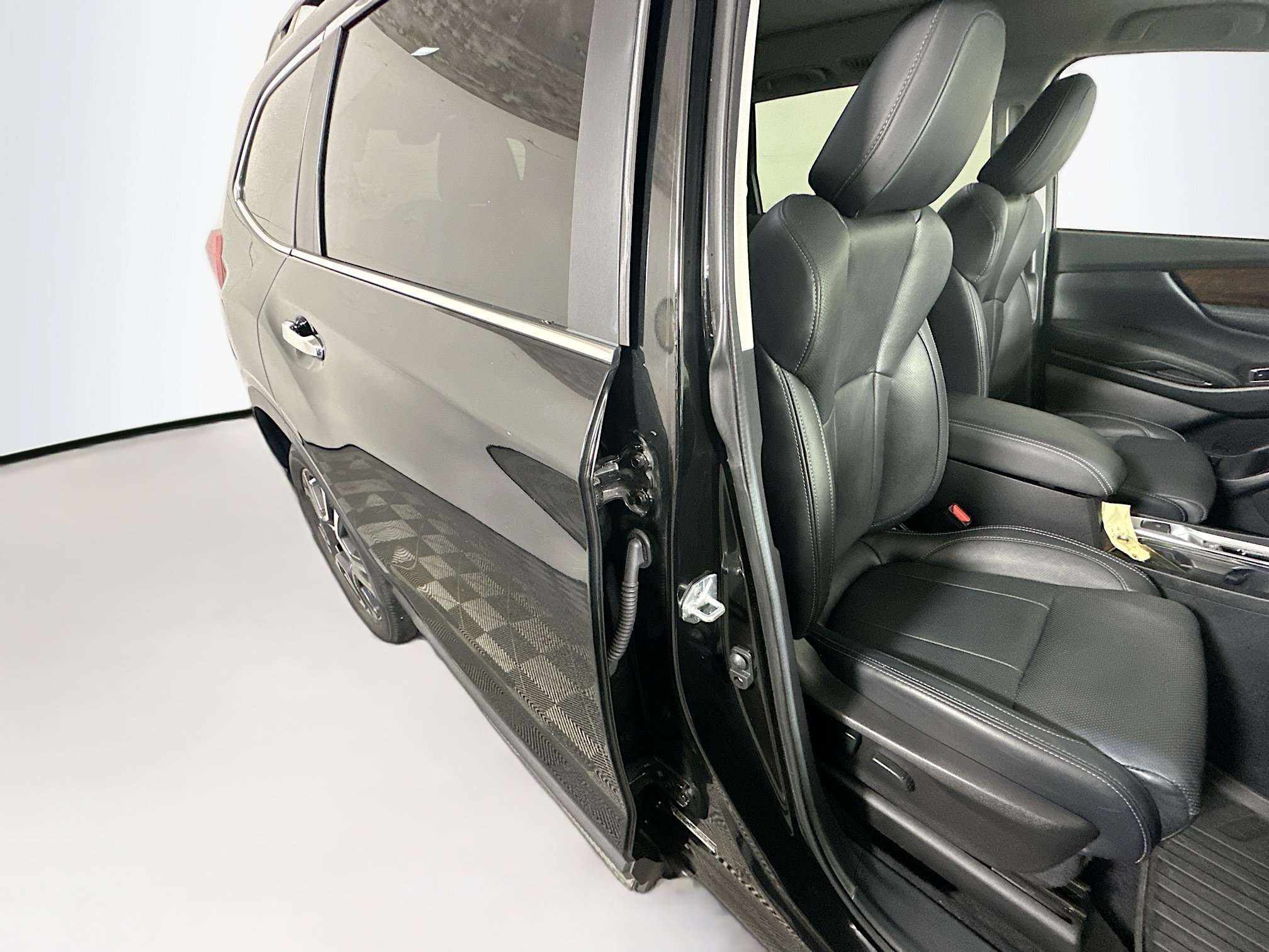 Used 2023 Subaru Ascent Touring AWD/4WD image 28