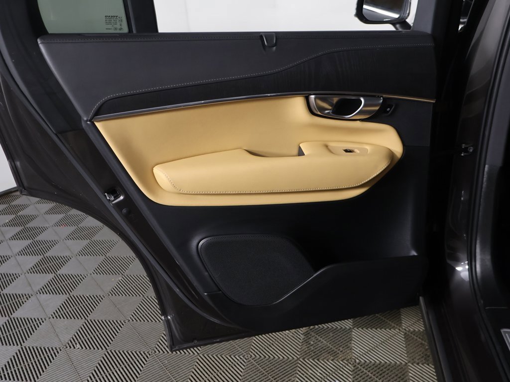 Used 2024 Volvo XC90 B6 Ultimate w/ Protection Package Premier image 31