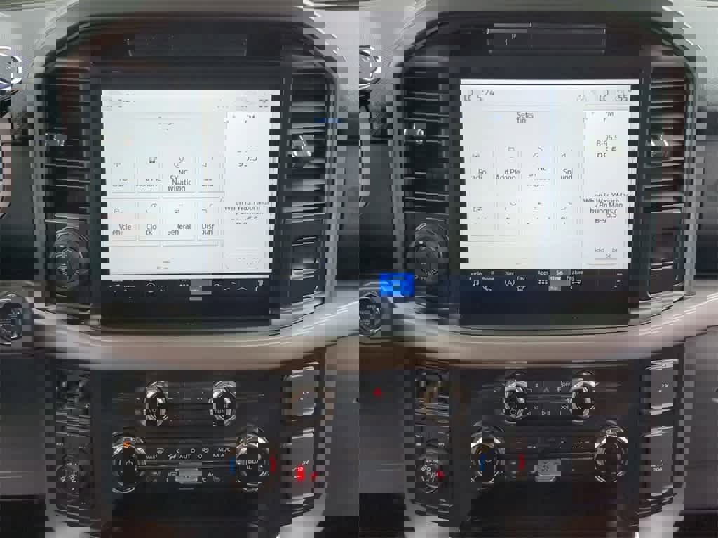 New 2025 Ford F150 XLT w/ Equipment Group 303A High image 28