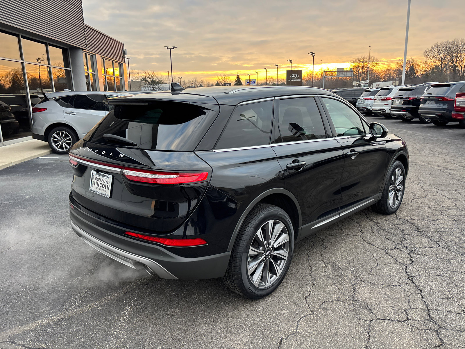 Certified 2022 Lincoln Corsair Reserve w/ Elements Package image 7