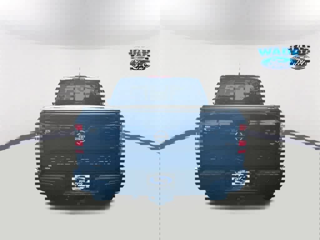 Used 2022 Nissan Frontier SV w/ Technology Package image 6