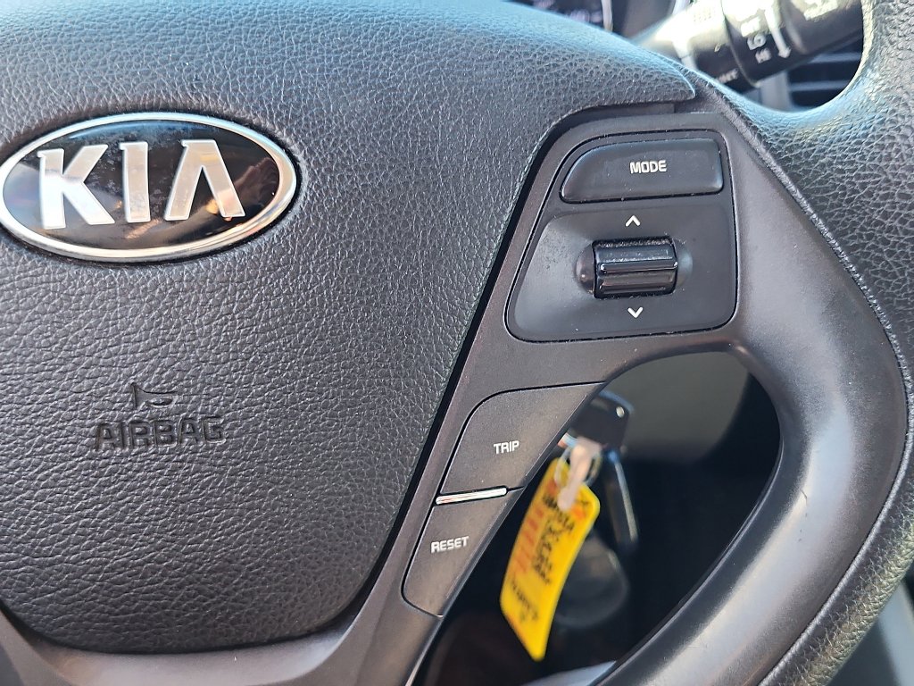 Used 2015 Kia Forte LX image 13