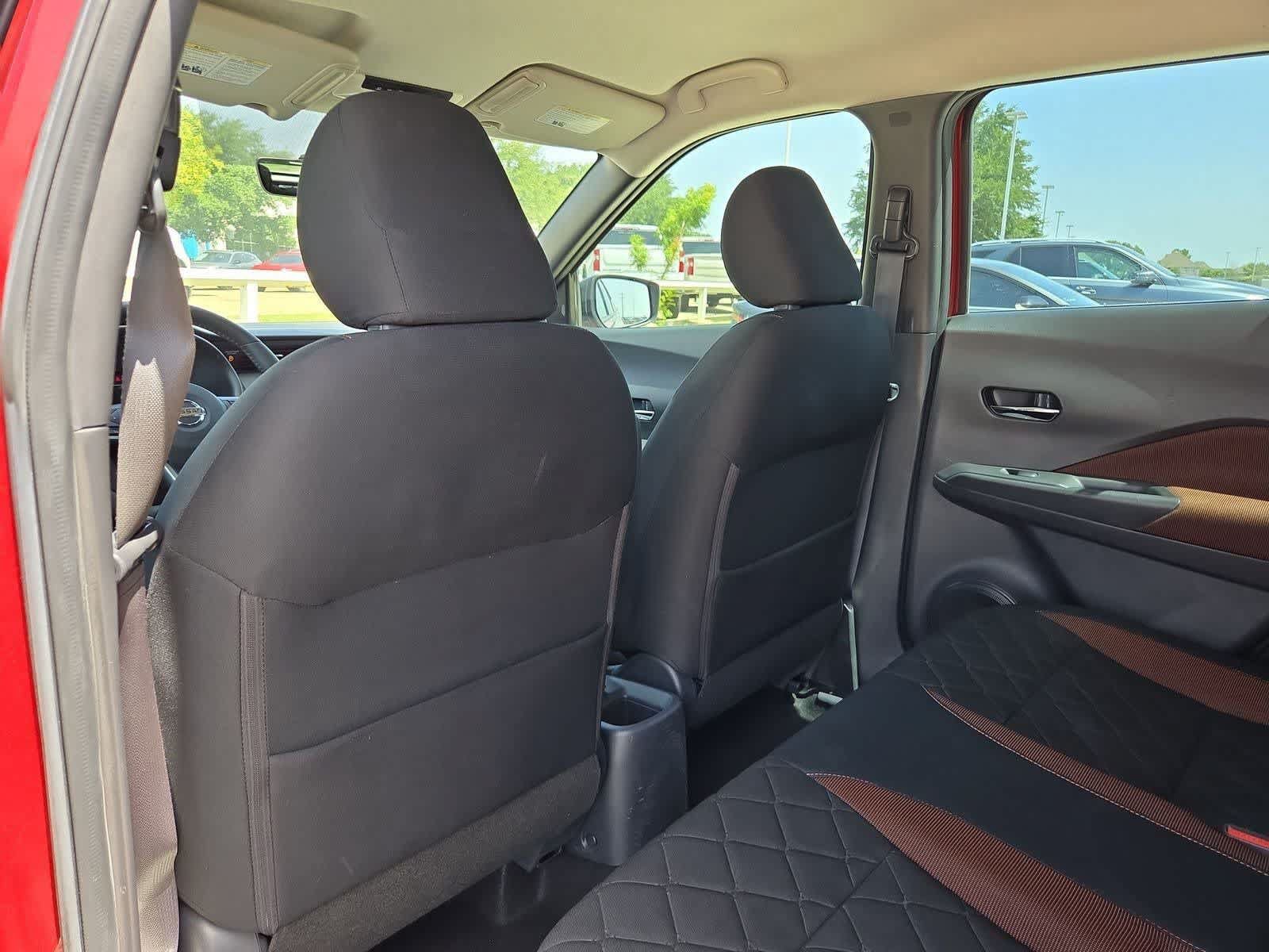 Used 2018 Nissan Kicks SR FWD image 16