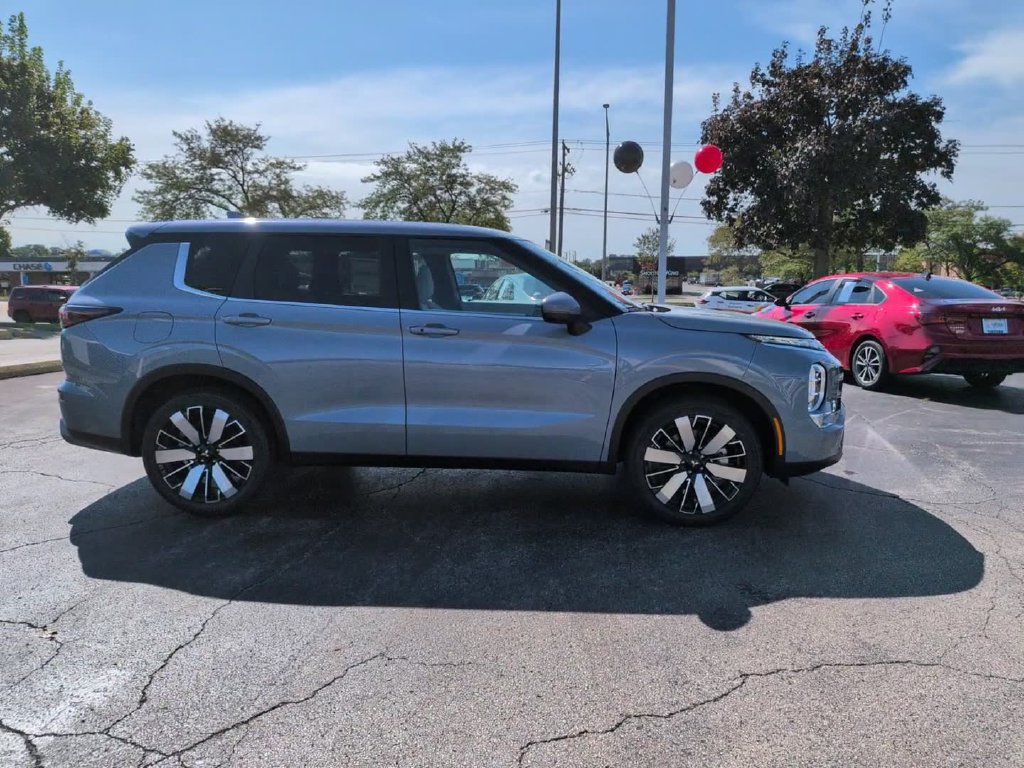 New 2026 Mitsubishi Outlander SE AWD/4WD image 5