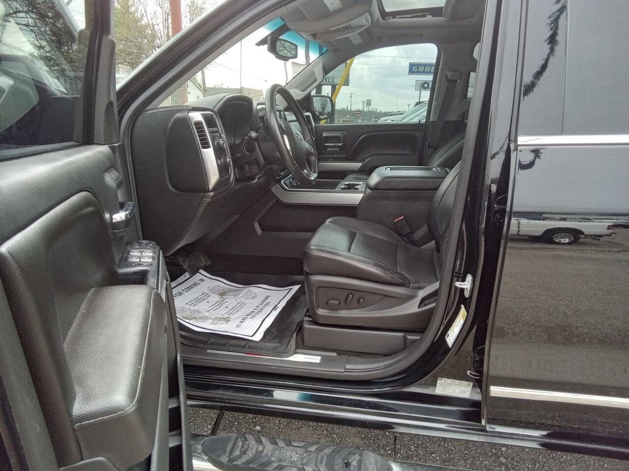 Used 2017 Chevrolet Silverado 1500 LTZ Z71 w/ LTZ Plus Package image 15