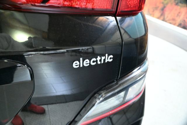 Used 2023 Hyundai Kona SE w/ Cargo Package image 16