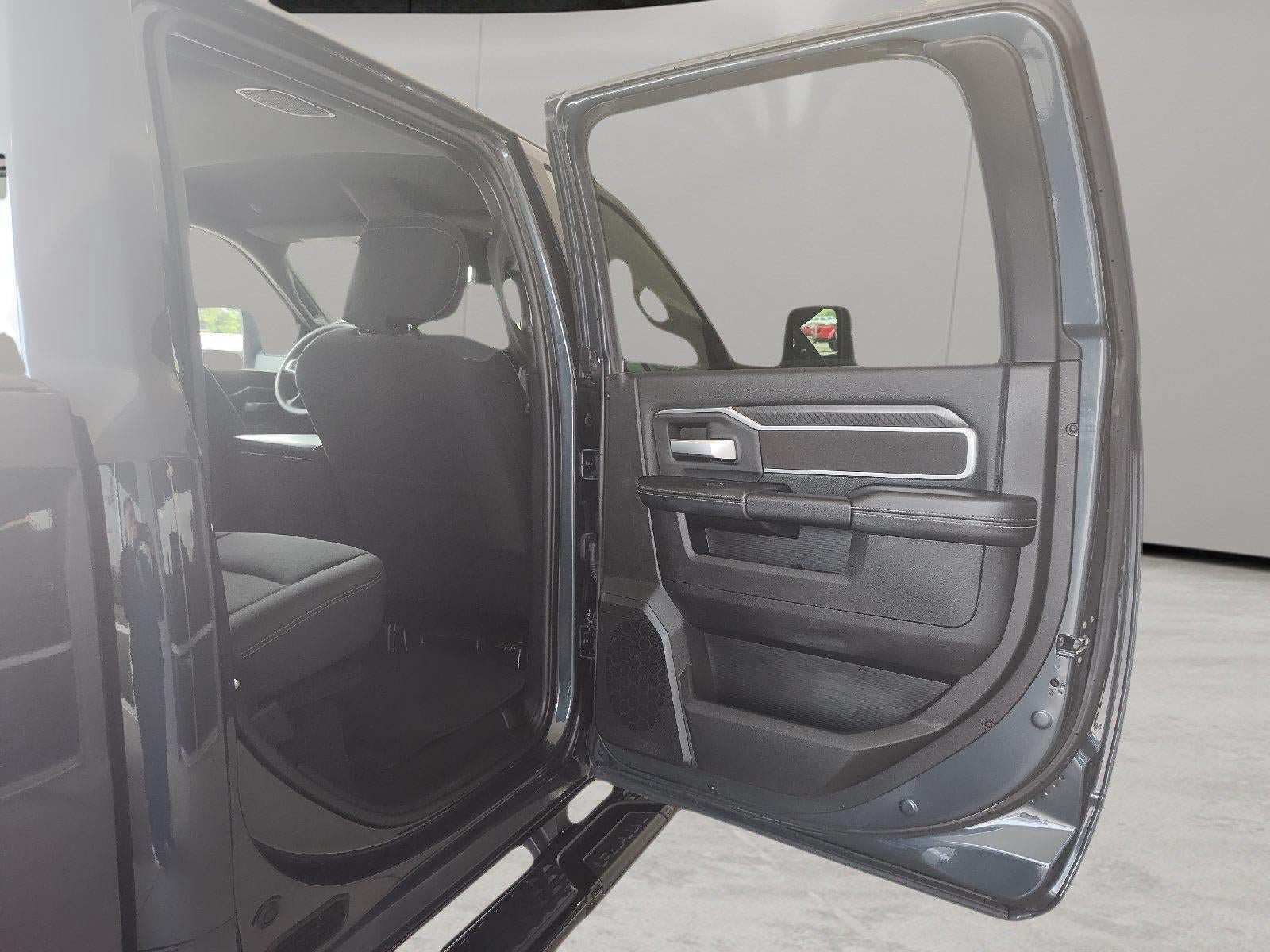 Used 2025 RAM 2500 Big Horn AWD/4WD image 19