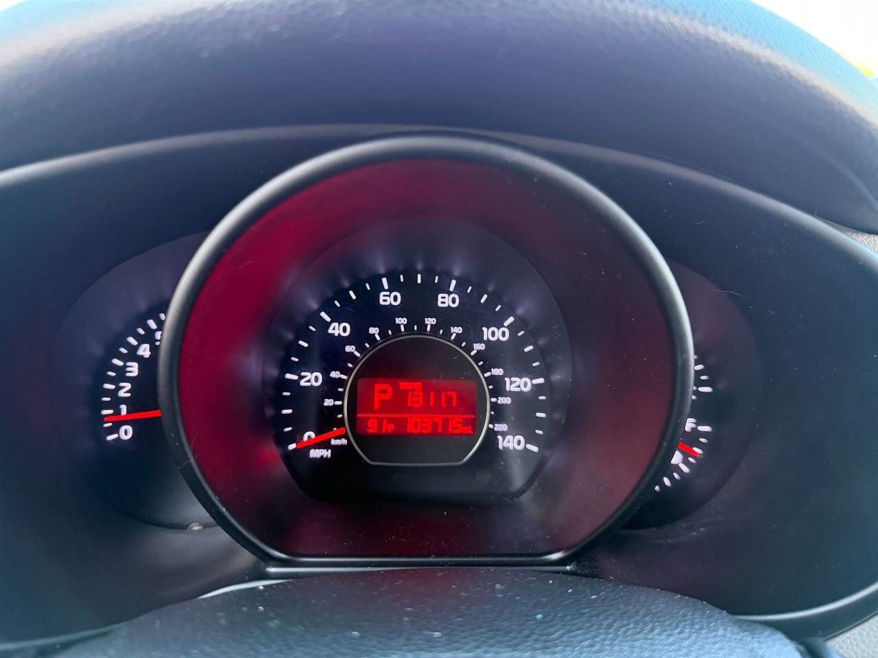 Used 2014 Kia Soul + image 24