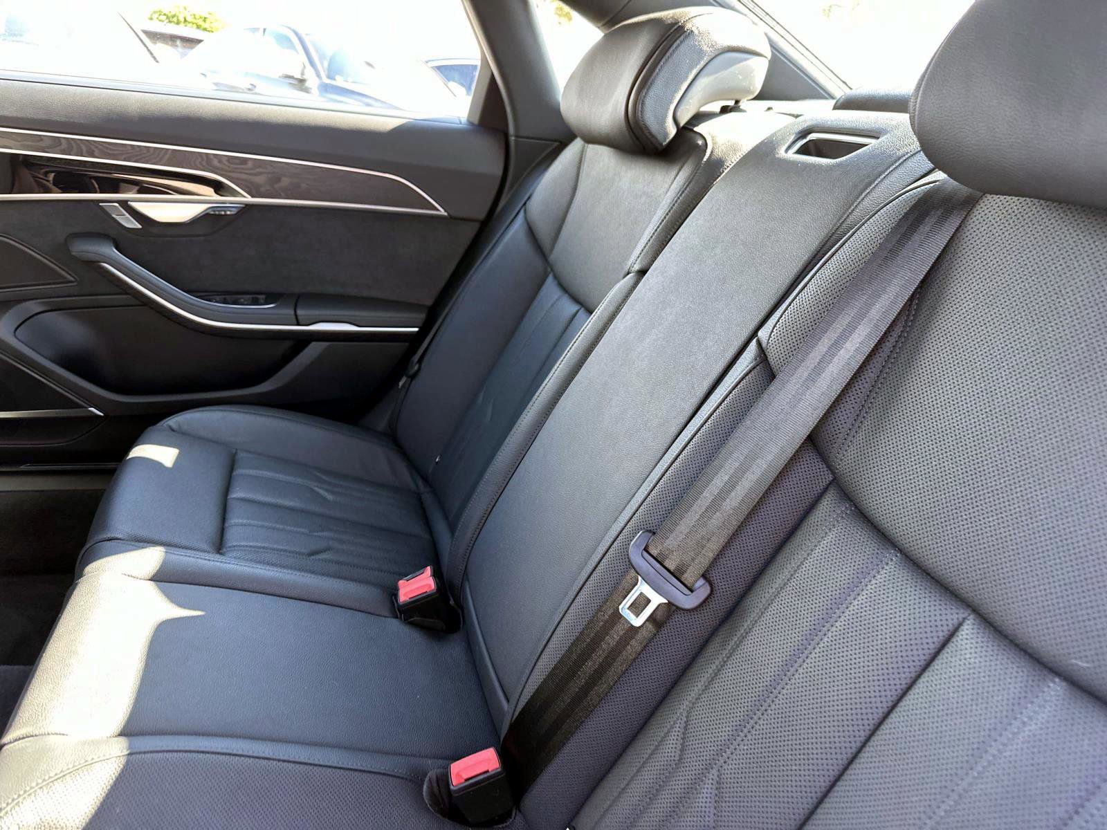 Used 2022 Audi A8 L 3.0T w/ Executive Package image 12