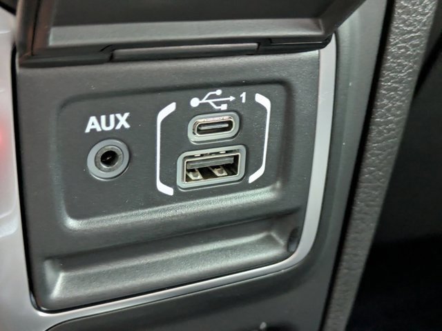 New 2025 Jeep Gladiator Sport image 19