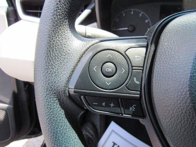 Used 2025 Toyota Corolla LE FWD image 28