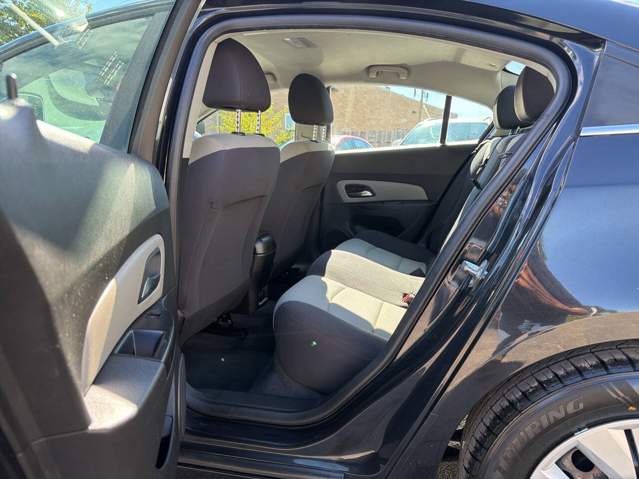 Used 2012 Chevrolet Cruze LS w/ Connectivity Package FWD image 21