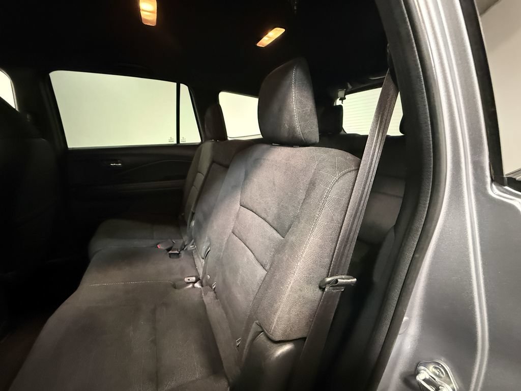 Used 2022 Honda Pilot Sport image 48