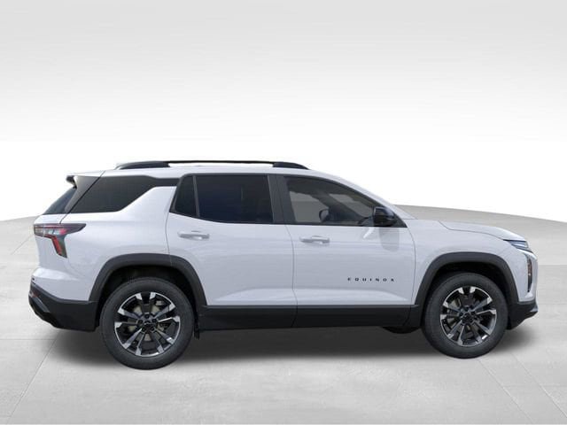 New 2026 Chevrolet Equinox RS w/ Convenience Package III AWD/4WD image 5