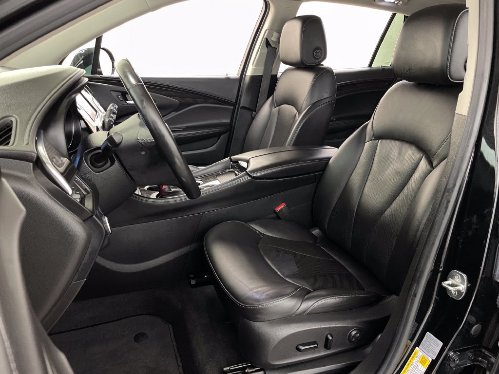 Certified 2020 Buick Envision Essence AWD/4WD image 25