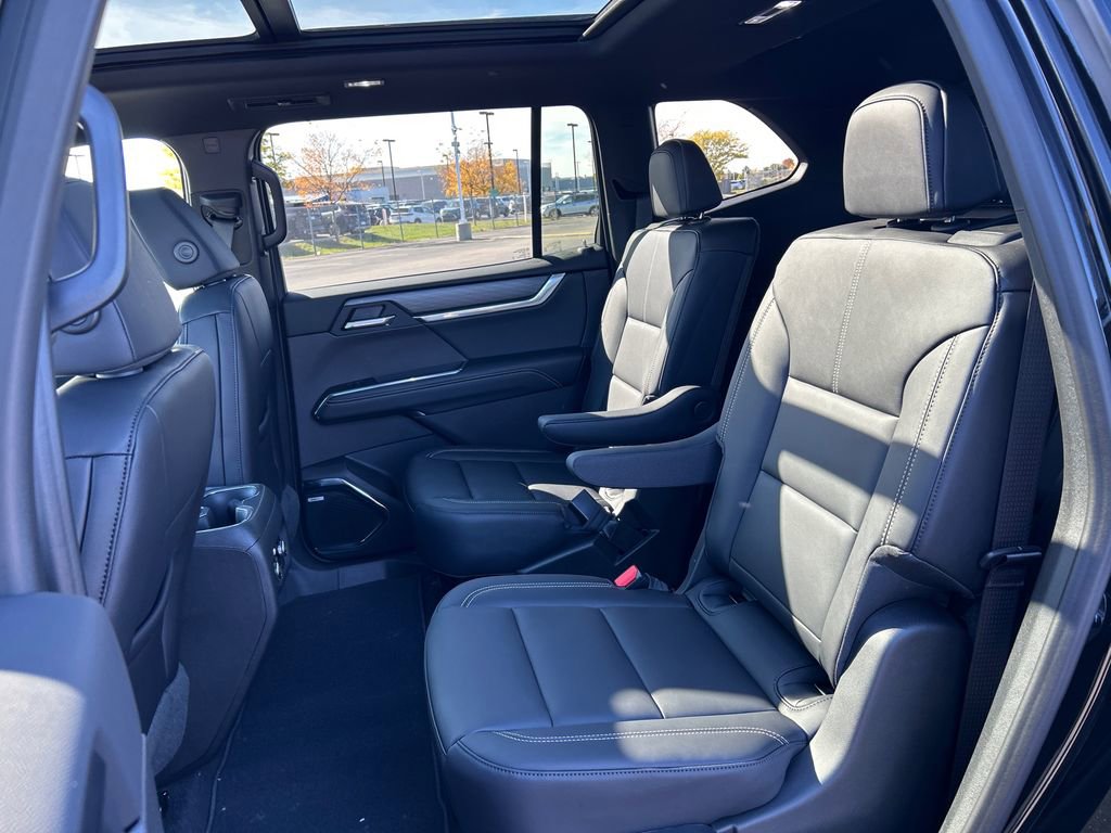 New 2026 GMC Acadia Elevation w/ Elevation Premium Package AWD/4WD image 33