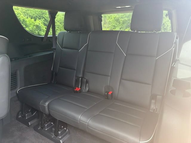 Certified 2024 Cadillac Escalade ESV Premium Luxury w/ Performance Package AWD/4WD image 23