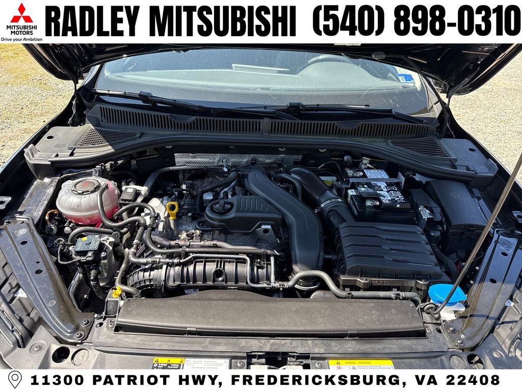 Used 2025 Volkswagen Jetta SE w/ Sunroof Package image 15