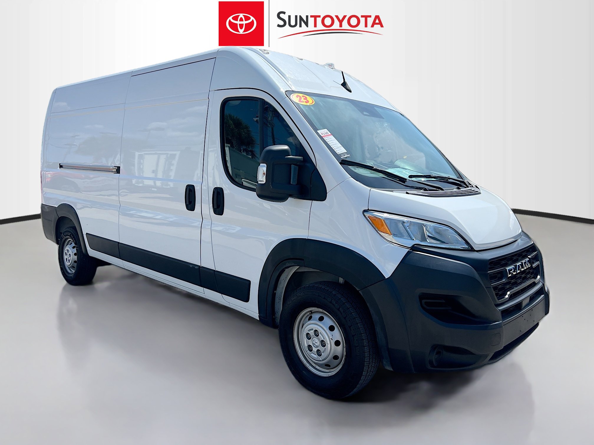 Used 2023 RAM ProMaster 2500 FWD image 1