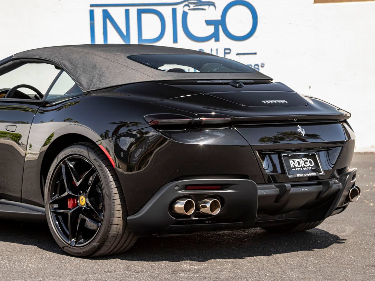 Used 2024 Ferrari Roma Spider RWD image 11