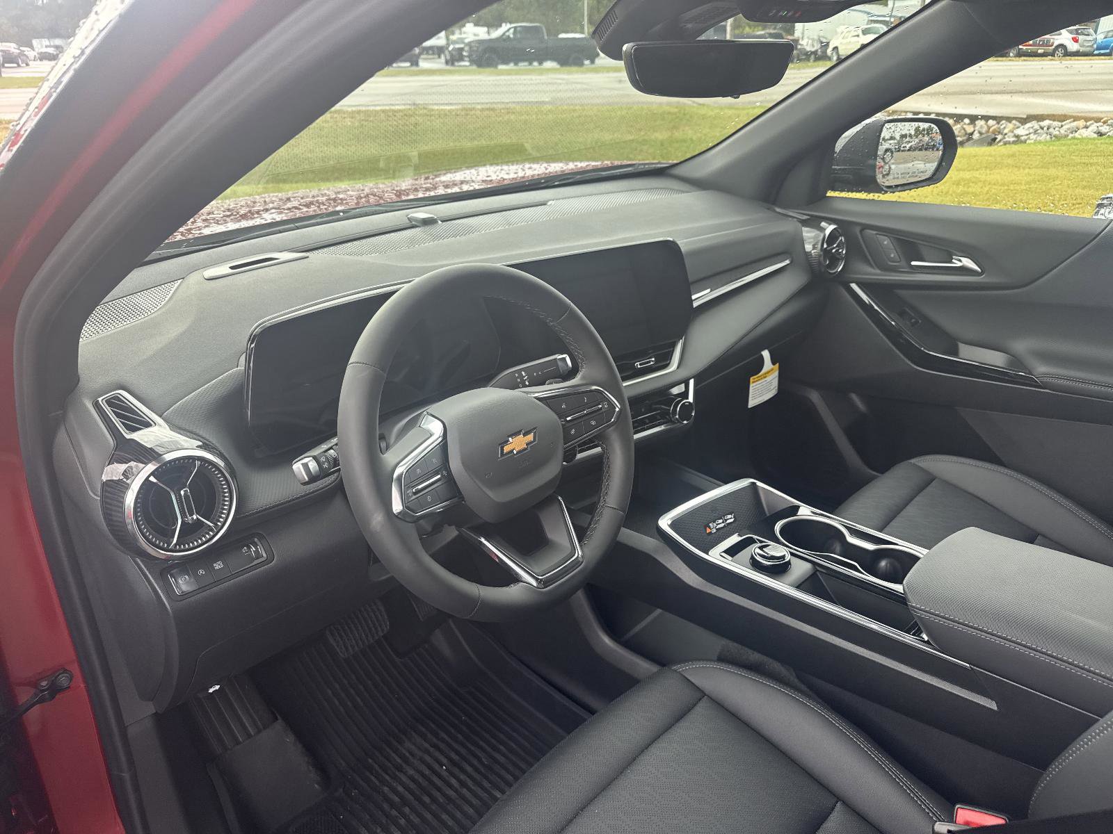 New 2026 Chevrolet Equinox LT w/ Convenience Package II image 7