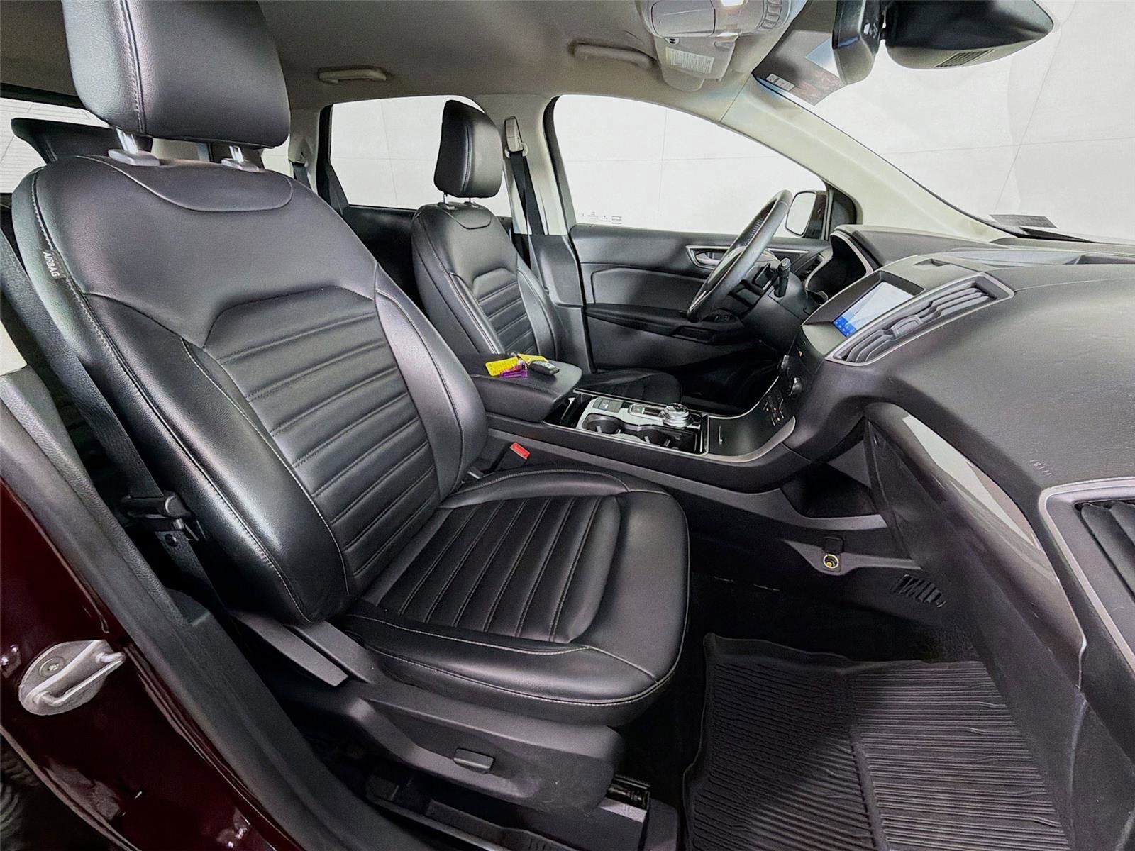 Used 2020 Ford Edge SEL w/ Convenience Package image 28