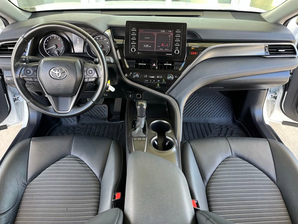 Used 2024 Toyota Camry SE FWD image 10