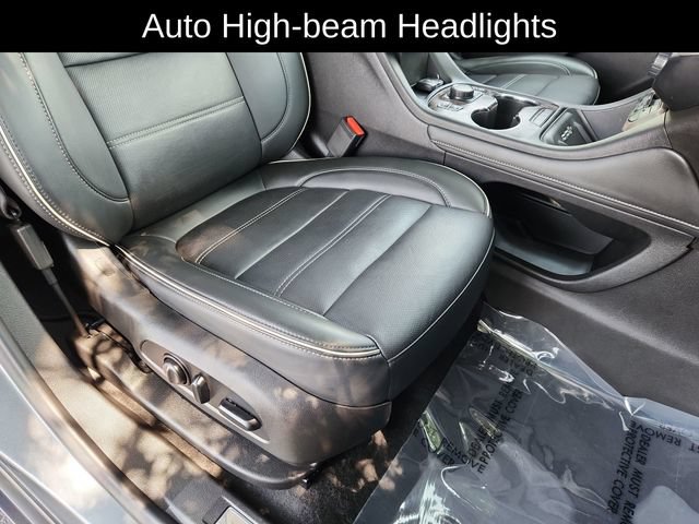 Used 2021 GMC Acadia Denali w/ Denali Ultimate Package AWD/4WD image 24