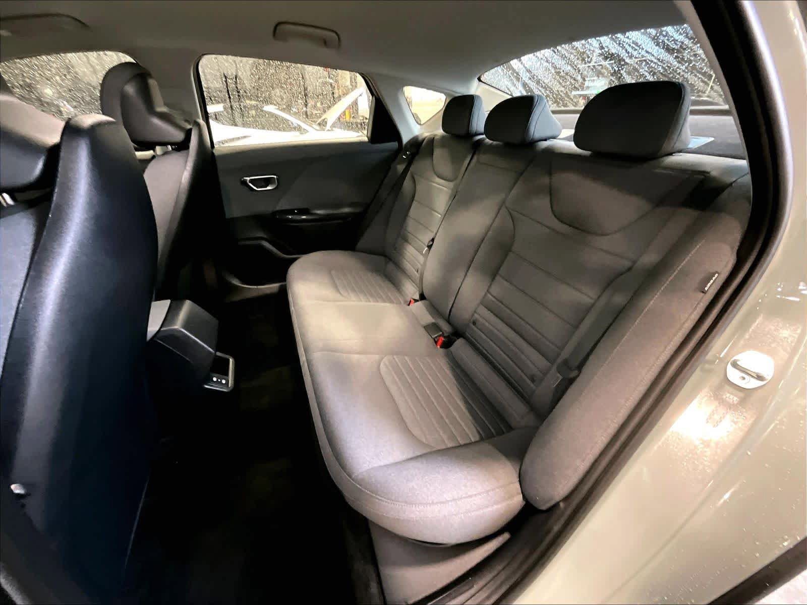 Used 2025 Kia K4 EX image 15