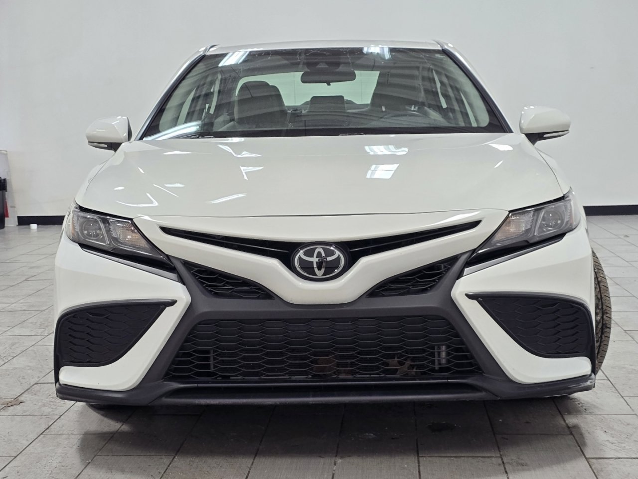 Certified 2023 Toyota Camry SE image 9