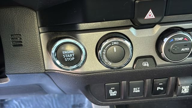Used 2023 Toyota Tacoma TRD Off-Road w/ Technology Package image 16