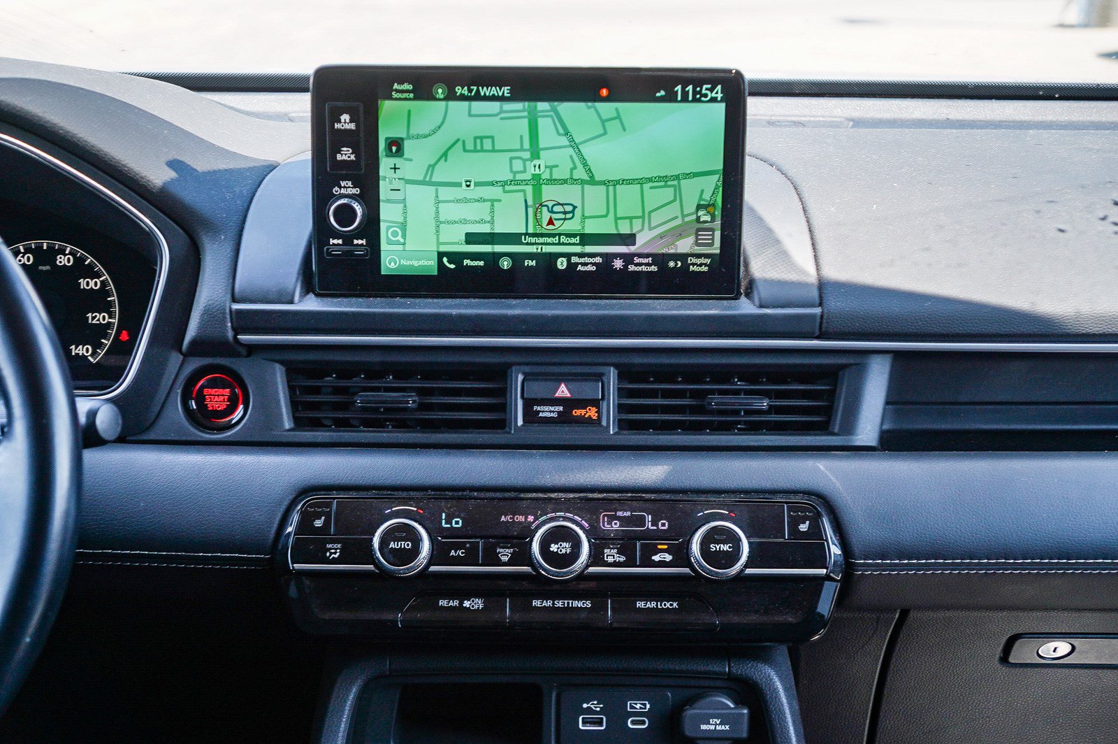 Used 2024 Honda Pilot Touring image 15