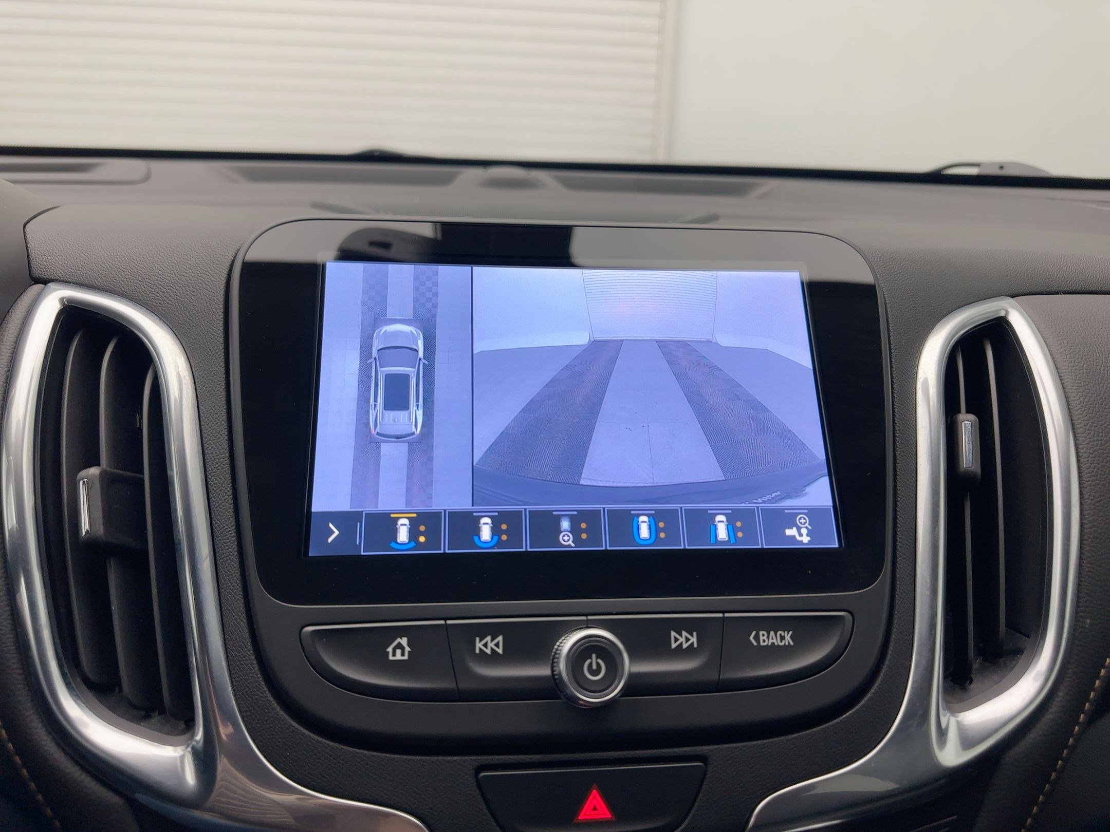 Certified 2021 Chevrolet Equinox Premier image 24